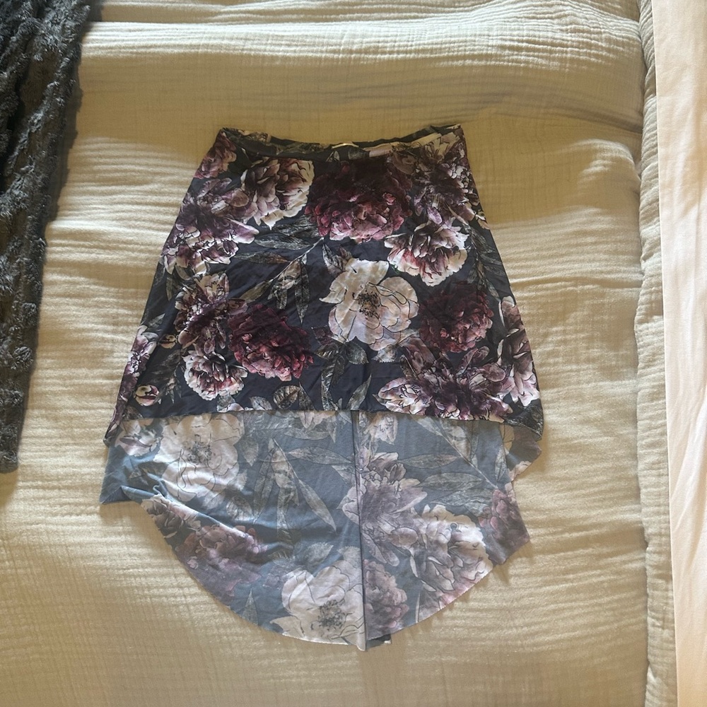 Eleve high low skirt